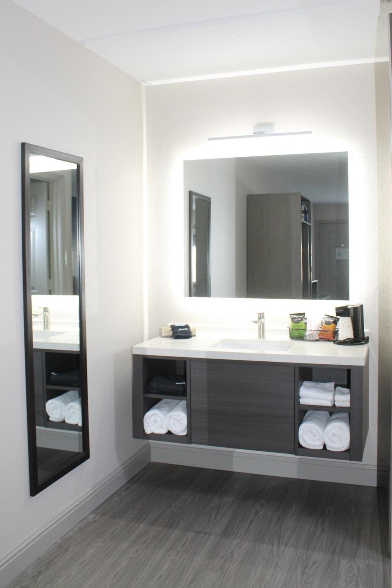 Angel Inn Near Imax, A Travelodge By Wyndham Branson Ngoại thất bức ảnh
