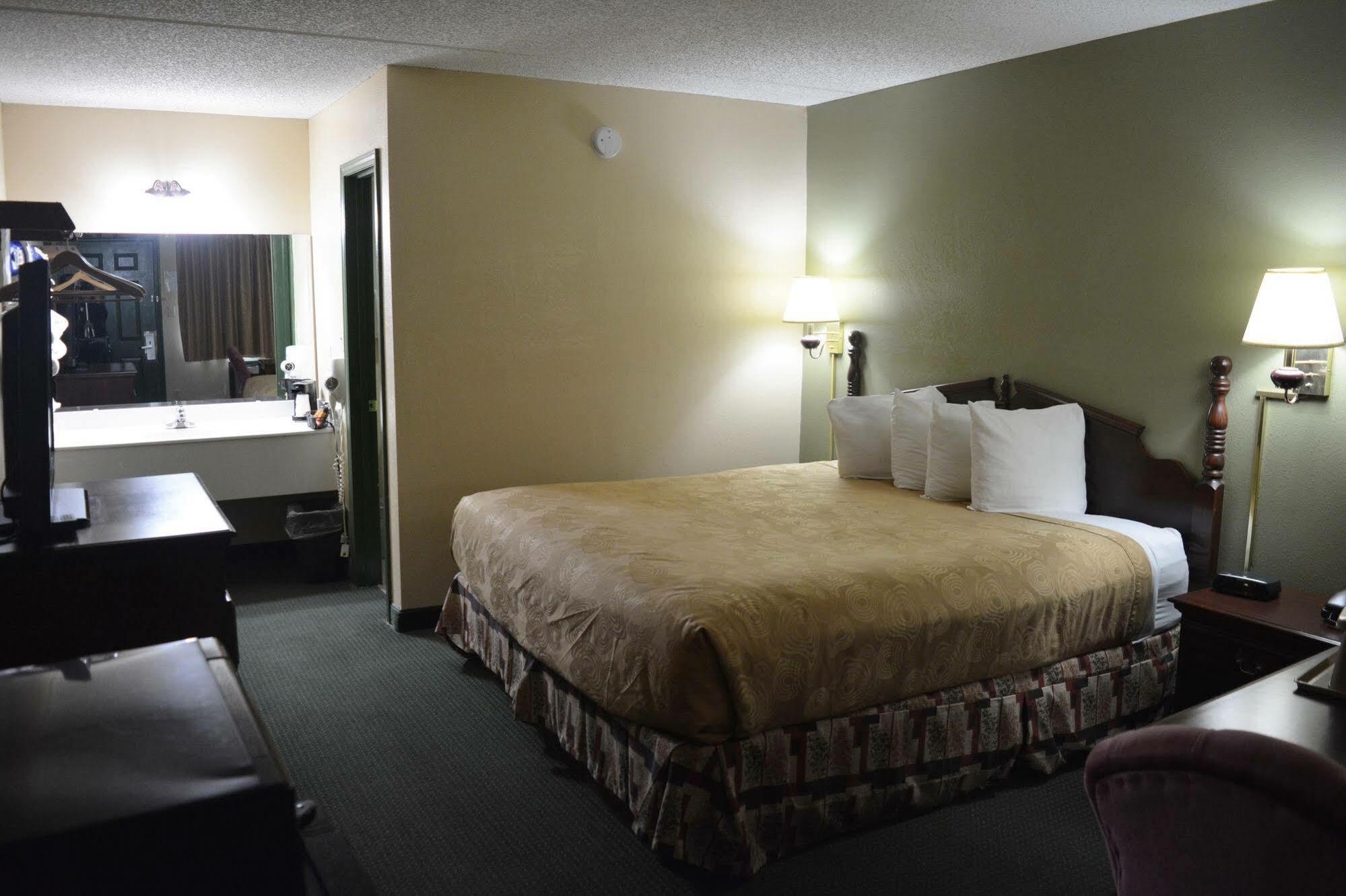 Angel Inn Near Imax, A Travelodge By Wyndham Branson Ngoại thất bức ảnh