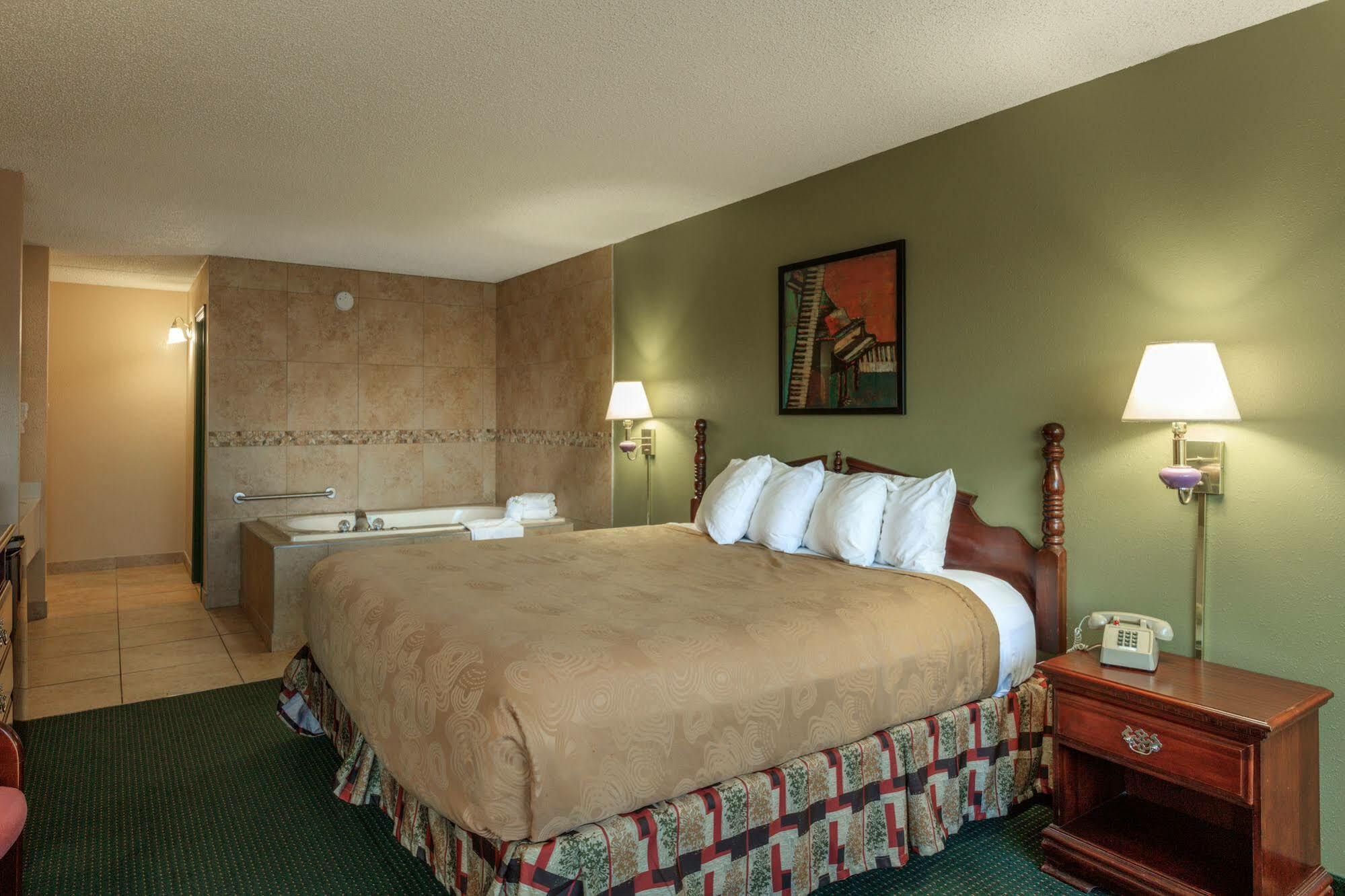 Angel Inn Near Imax, A Travelodge By Wyndham Branson Ngoại thất bức ảnh