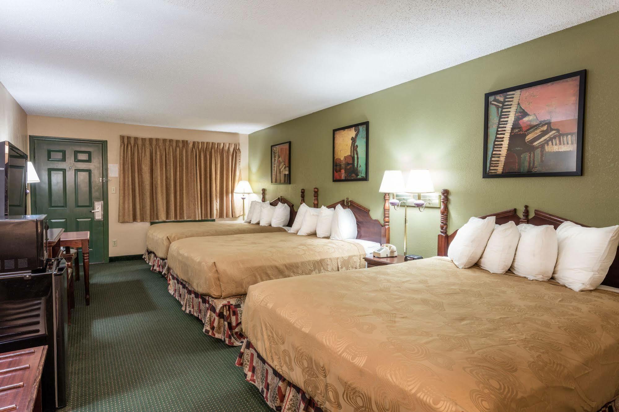 Angel Inn Near Imax, A Travelodge By Wyndham Branson Ngoại thất bức ảnh